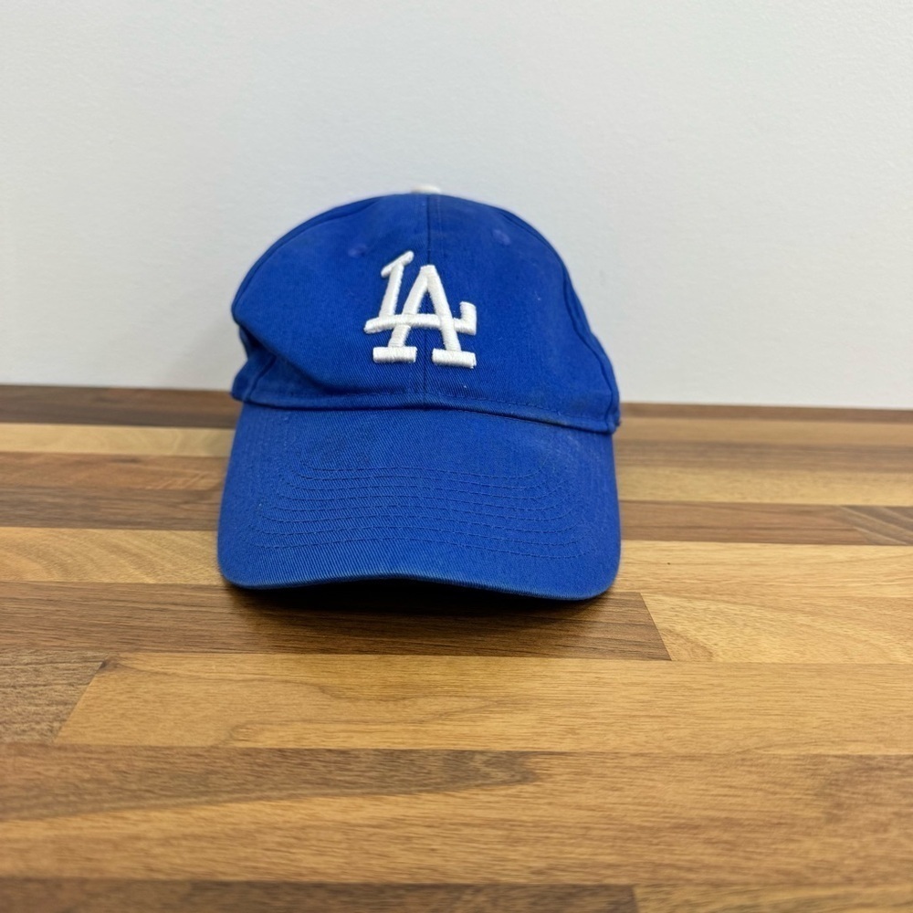 LA Dodgers Baseball Cap Blue white embroidered logo One size adjustable